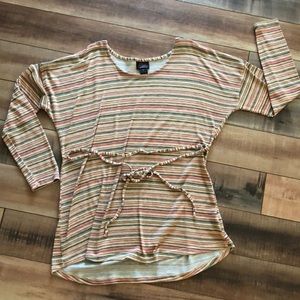 Super soft striped maternity top with tie